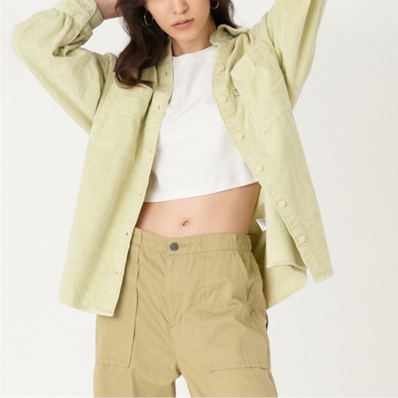 NWT Levi’s Jovi Relaxed Corduroy Button Down Shirt Jacket Shacket - Picture 3 of 8